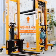 貨架買(mǎi)好后怎么選對(duì)應(yīng)的手動(dòng)液壓推高車